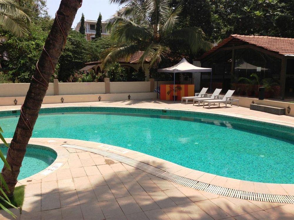 Sukhmantra Resort & Spa Candolim Buitenkant foto