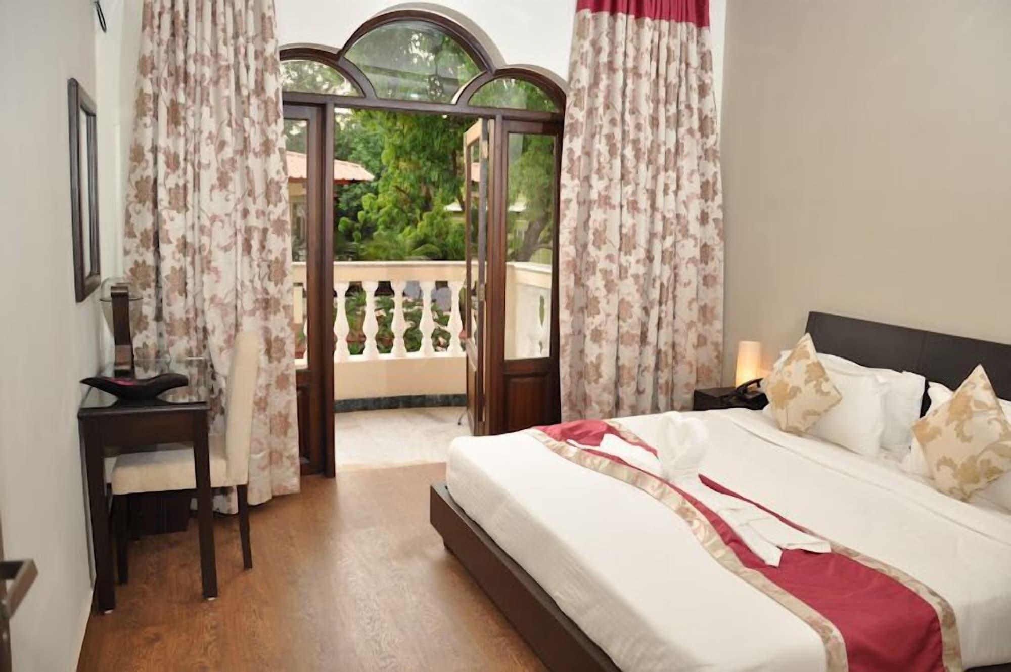 Sukhmantra Resort & Spa Candolim Buitenkant foto