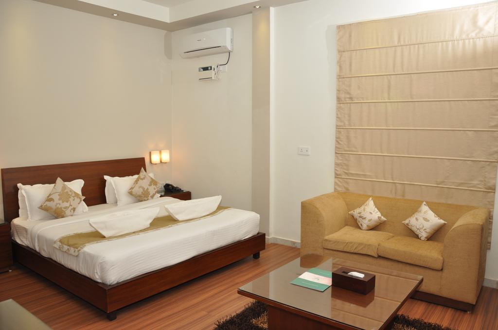 Sukhmantra Resort & Spa Candolim Kamer foto